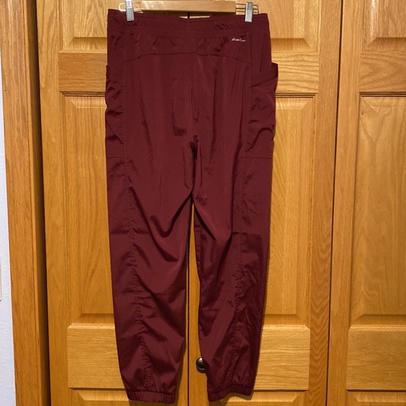 Eddie Bauer maroon lightweight jogger pants womens size med. new condition - Picture 4 of 9